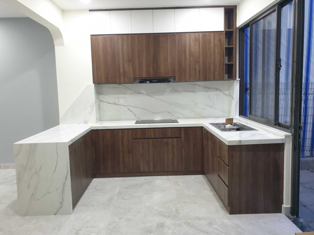 Thi công đá trắng sứ Nhà phố vườn số 119 - Phân khu Aquaria - Waterpoint