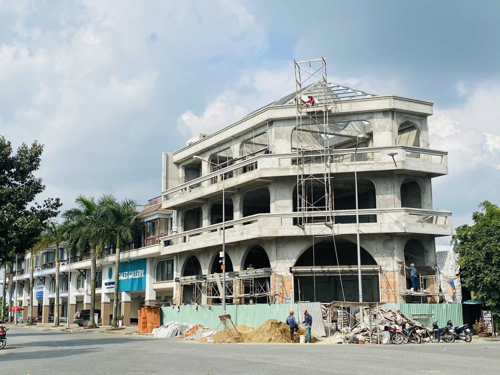 Thi công Showroom nội thất Bymehome